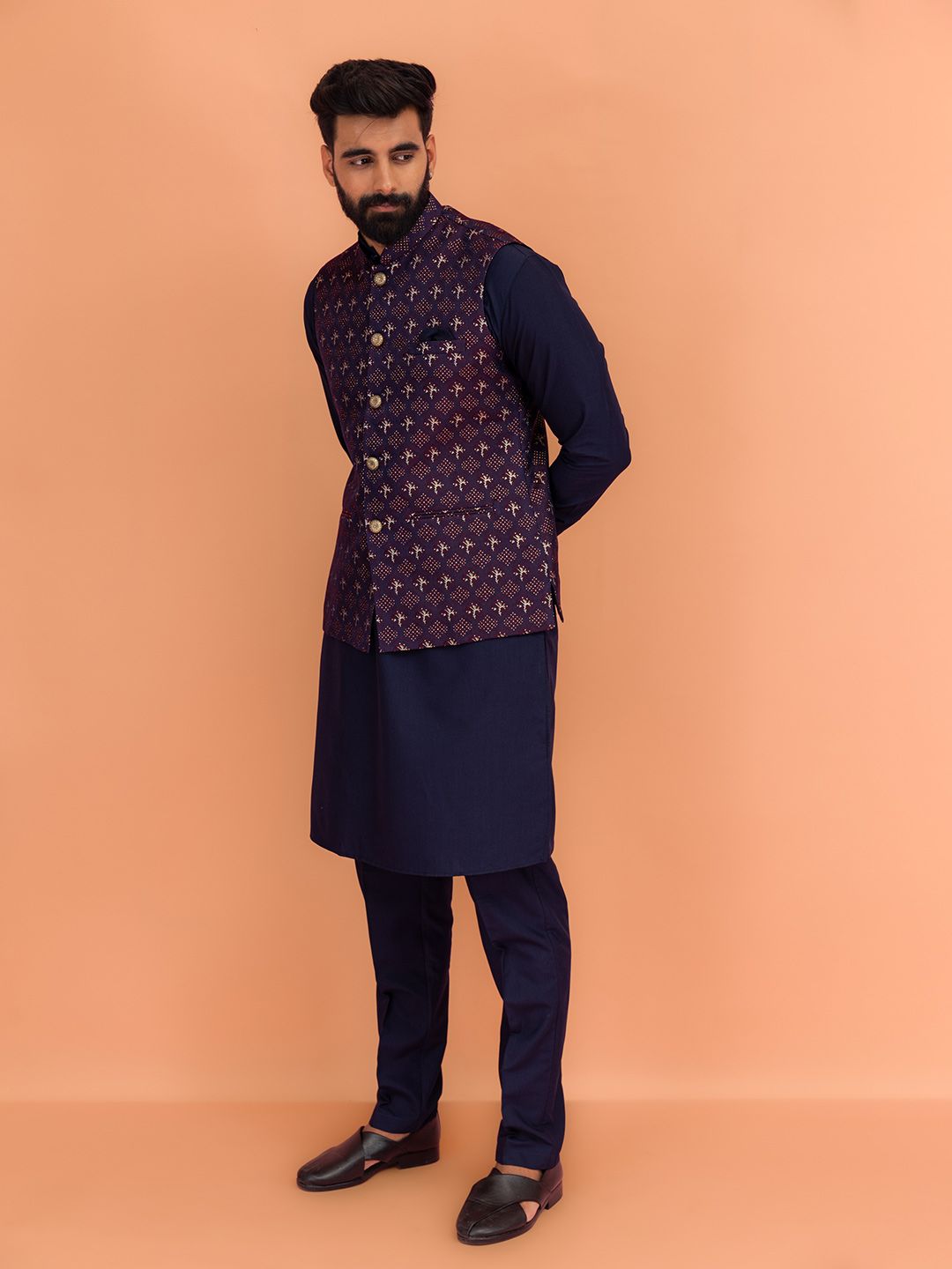 KISAH Men Textured Zari  Regular Fit Nehru Jacket
