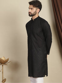Anouk Motif Etnik Hitam Bersulam Kolar Mandarin Kurta Lurus Kapas Tulen