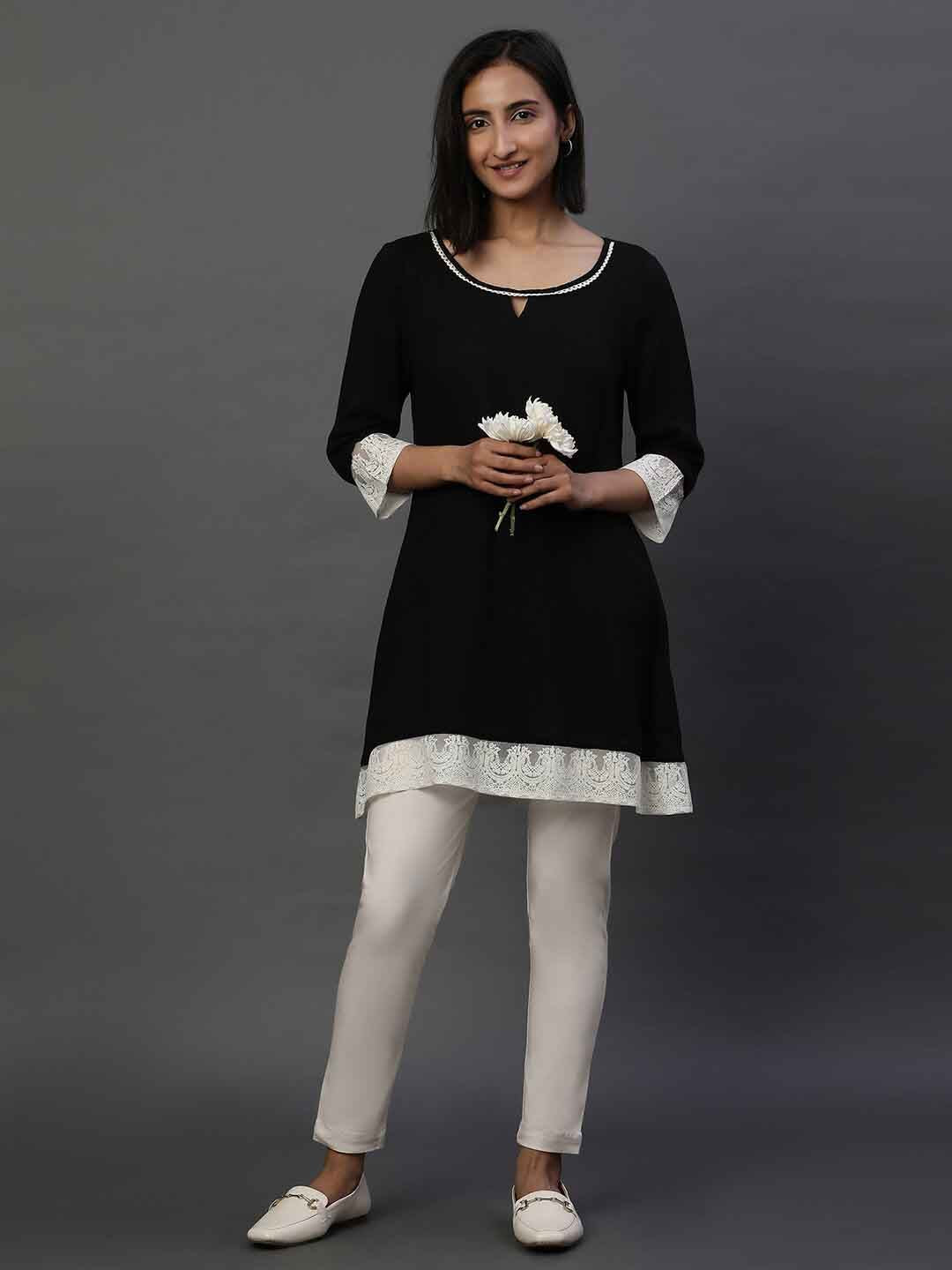 AURELIA Keyhole Neck A-Line Kurti