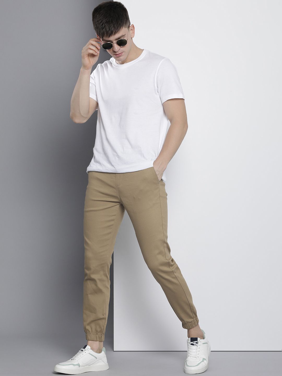 The Indian Garage Co Men Solid Slim Fit Joggers