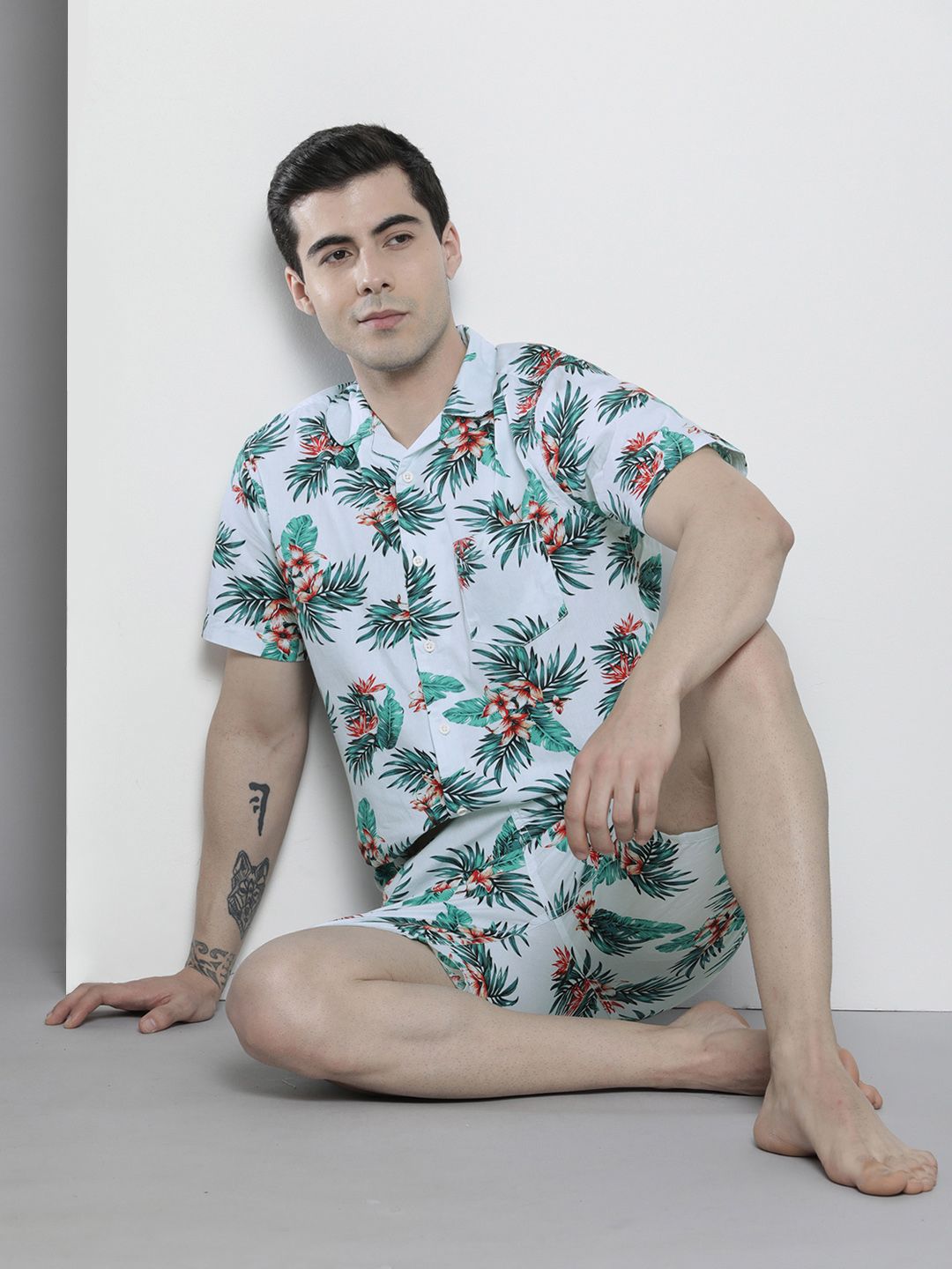 The Indian Garage Co Men Tropical Printed Pure Cotton Night suit