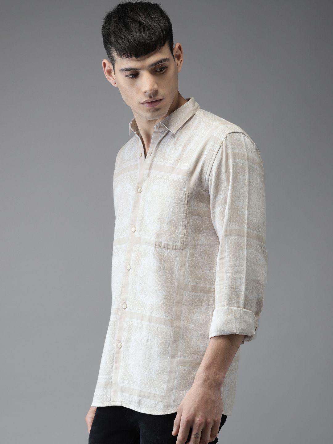 Bene Kleed Men Beige Slim Fit Self Design Casual Shirt