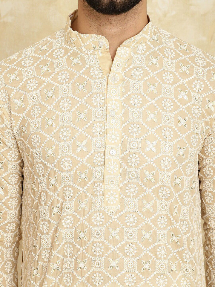 SOJANYA Motif Etnik Bersulam Kurta Lurus Kapas Tulen Bersulam dengan Churidar
