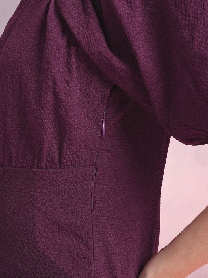 DressBerry Seersucker Cut-Out Sheath Dress