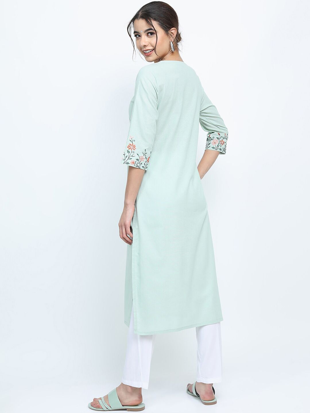 Vishudh Women Green Ethnic Motifs Embroidered Thread Work Cotton Kurta