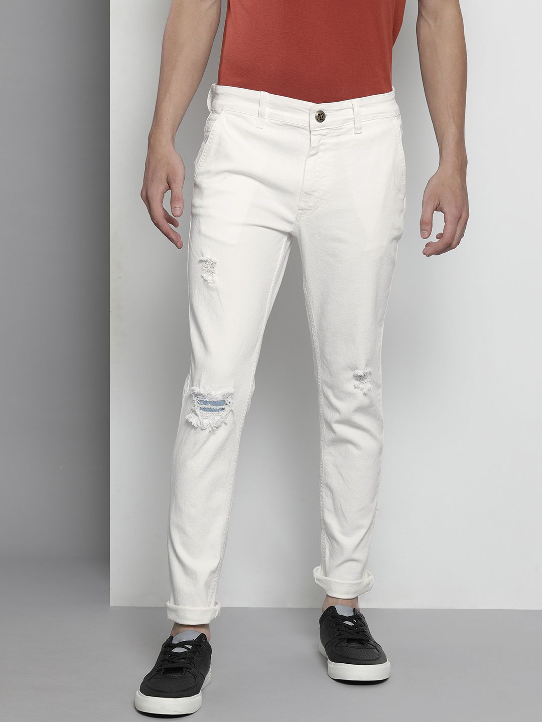 The Indian Garage Co Men White Slim Fit Low Distress Stretchable Jeans