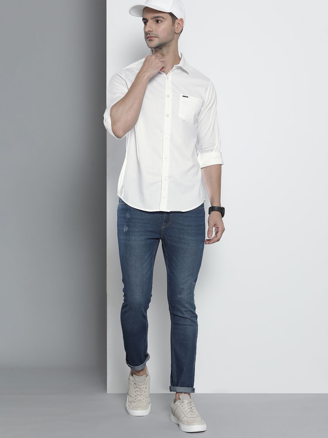 The Indian Garage Co Men White Comfort Solid Casual Shirt