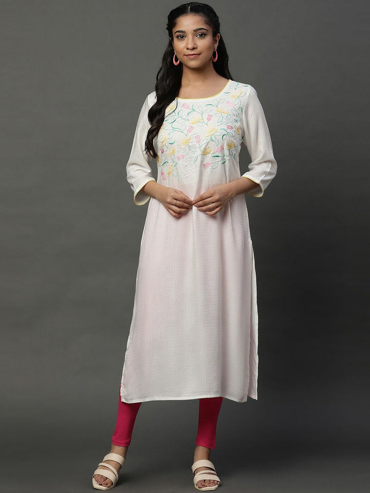 AURELIA Floral Embroidered Straight Kurta