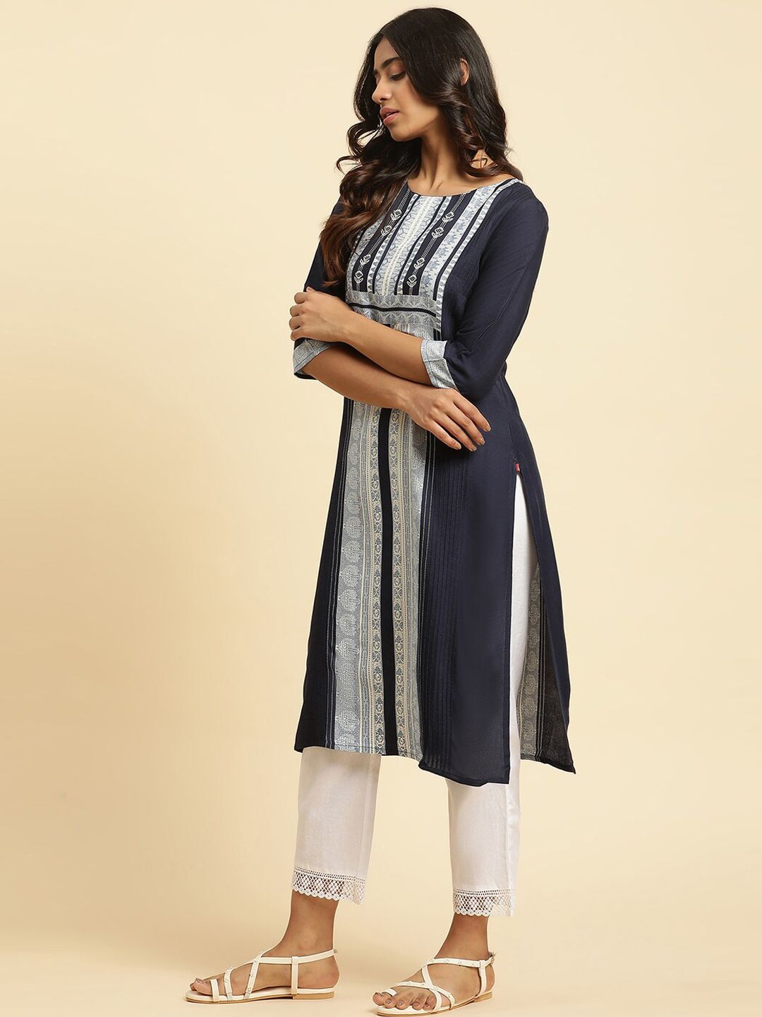 W Ethnic Motifs Printed Straight Kurta