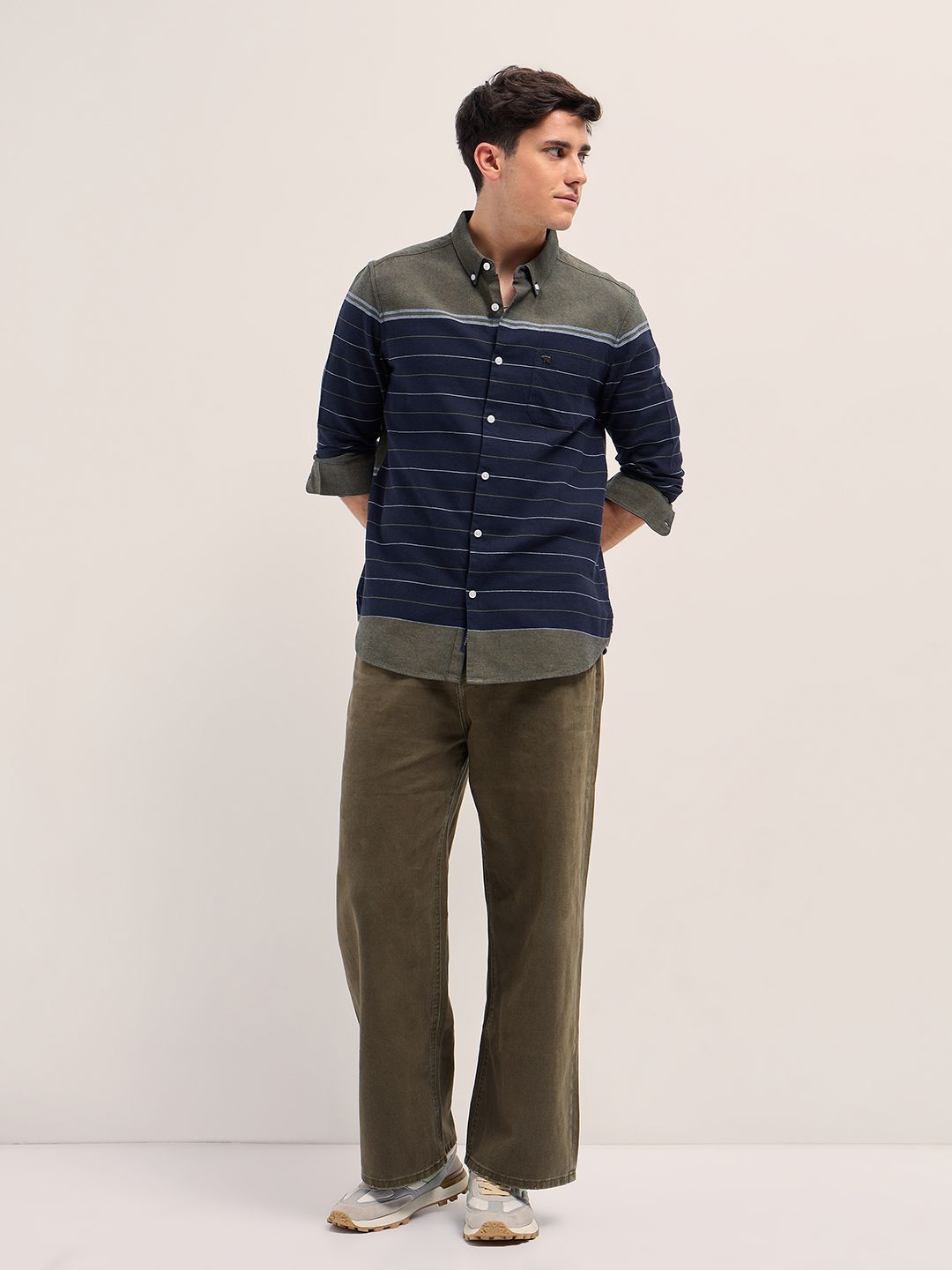 THE BEAR HOUSE Men Button-Down Collar Horizontal Striped Cotton Slim Fit Casual Shirt