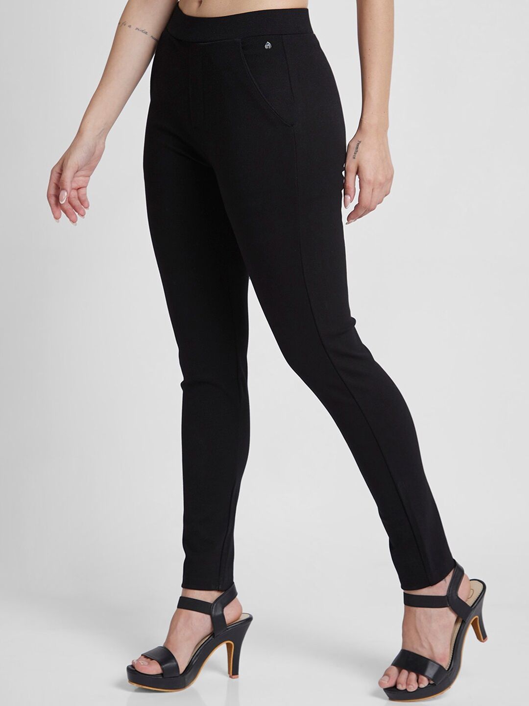 SPYKAR Women Skinny Fit Mid-Rise Ankle Length Trousers