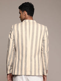 Mr Bowerbird Tailored Fit Peaked Lapel Collar Single Breasted Casual Blazer