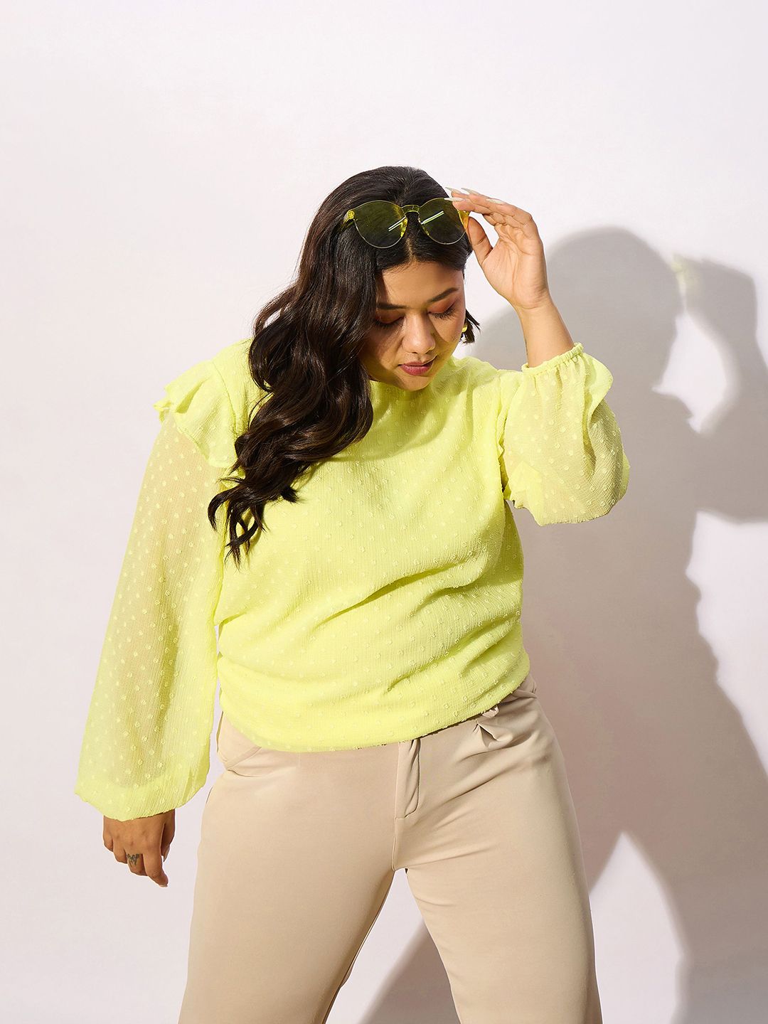SASSAFRAS Curve Plus Size Self Design Puff Sleeves Top