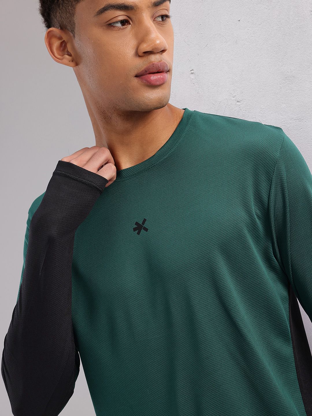 HRX by Hrithik Roshan Colourblocked Sleeves Rapid-Dry Running T-shirt