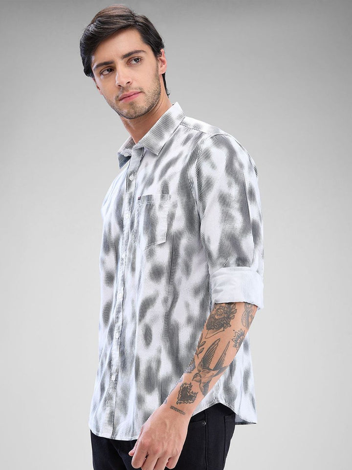 SPYKAR Men Slim Fit Opaque Abstract Printed Spread Collar Casual Shirt