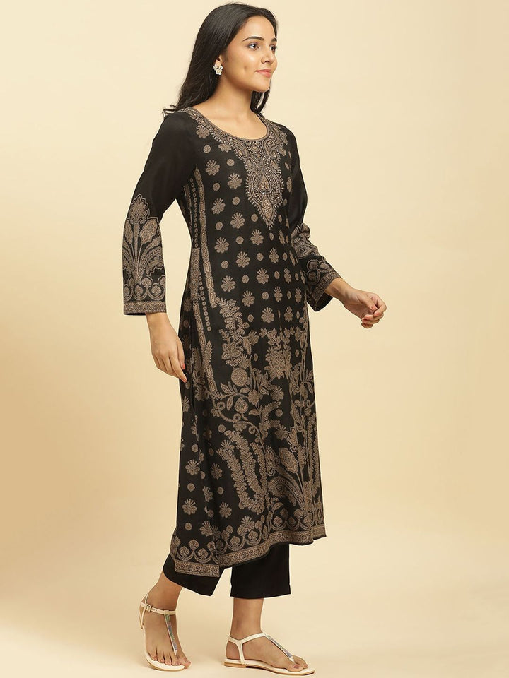 W Black Floral Woven Design Regular Sequinned Straight Kurta With Trouser With Dupatta