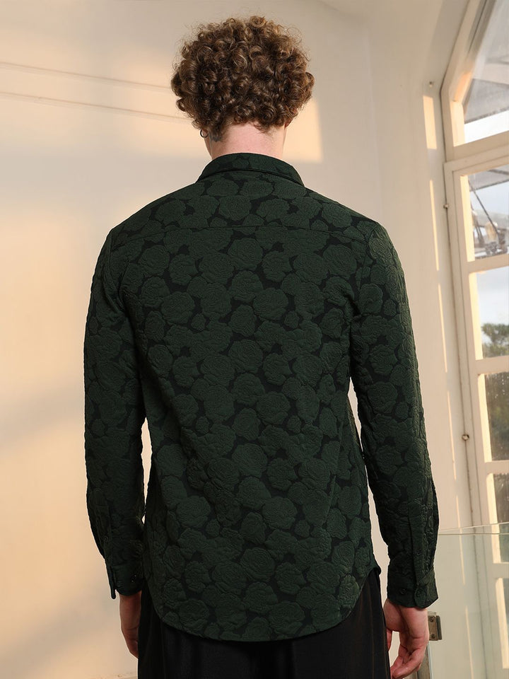 Campus Sutra Comfort Textured Floral Spread Collar Casual Shirt