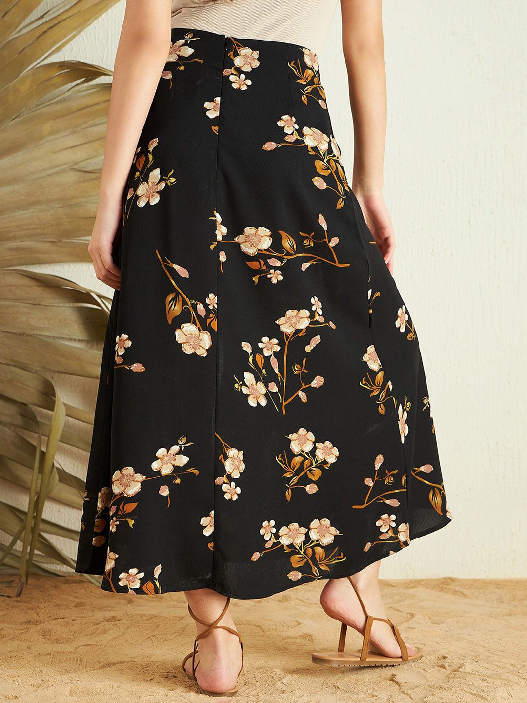 Berrylush Black Beige Floral Printed High Rise Side Slit A-line Maxi Skirt