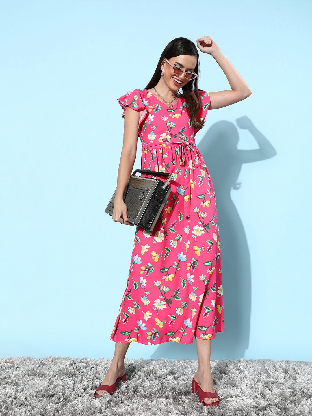 DressBerry Women Pink & Green Tropical Printed V-Neck Midi Dress With A Belt