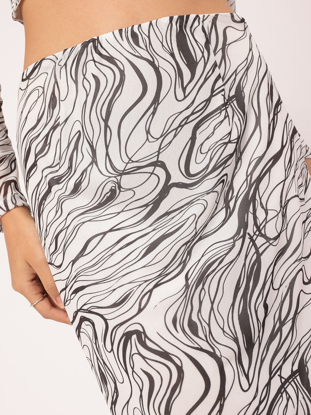 DressBerry Greyscale Glam Printed Co-Ords