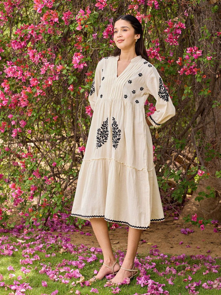 Rumah Wanita Chikankari Pakaian Bersulam Chikankari Kapas Putih