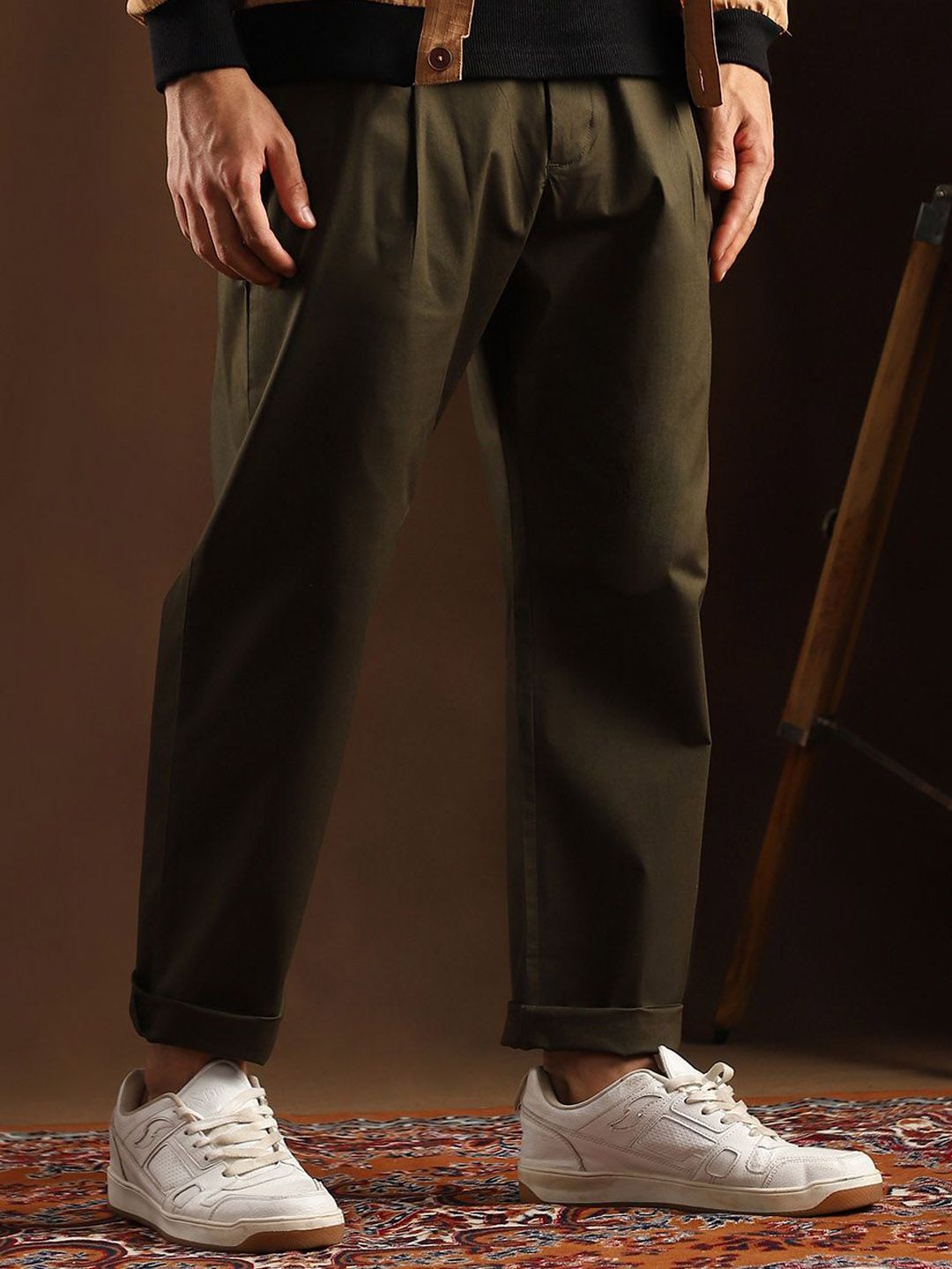 Campus Sutra Men Comfort Pleated Cotton Chino Trousers