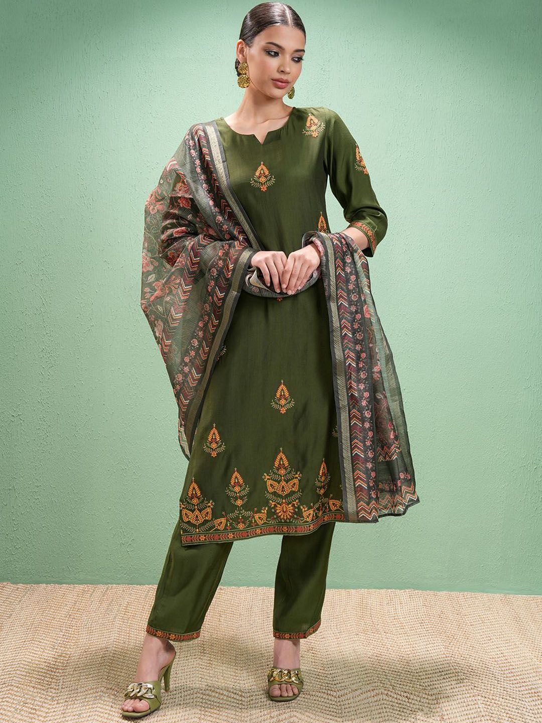 Vishudh Women Ethnic Motifs Embroidered Regular Thread Work Kurta with Trousers & With Dupatta