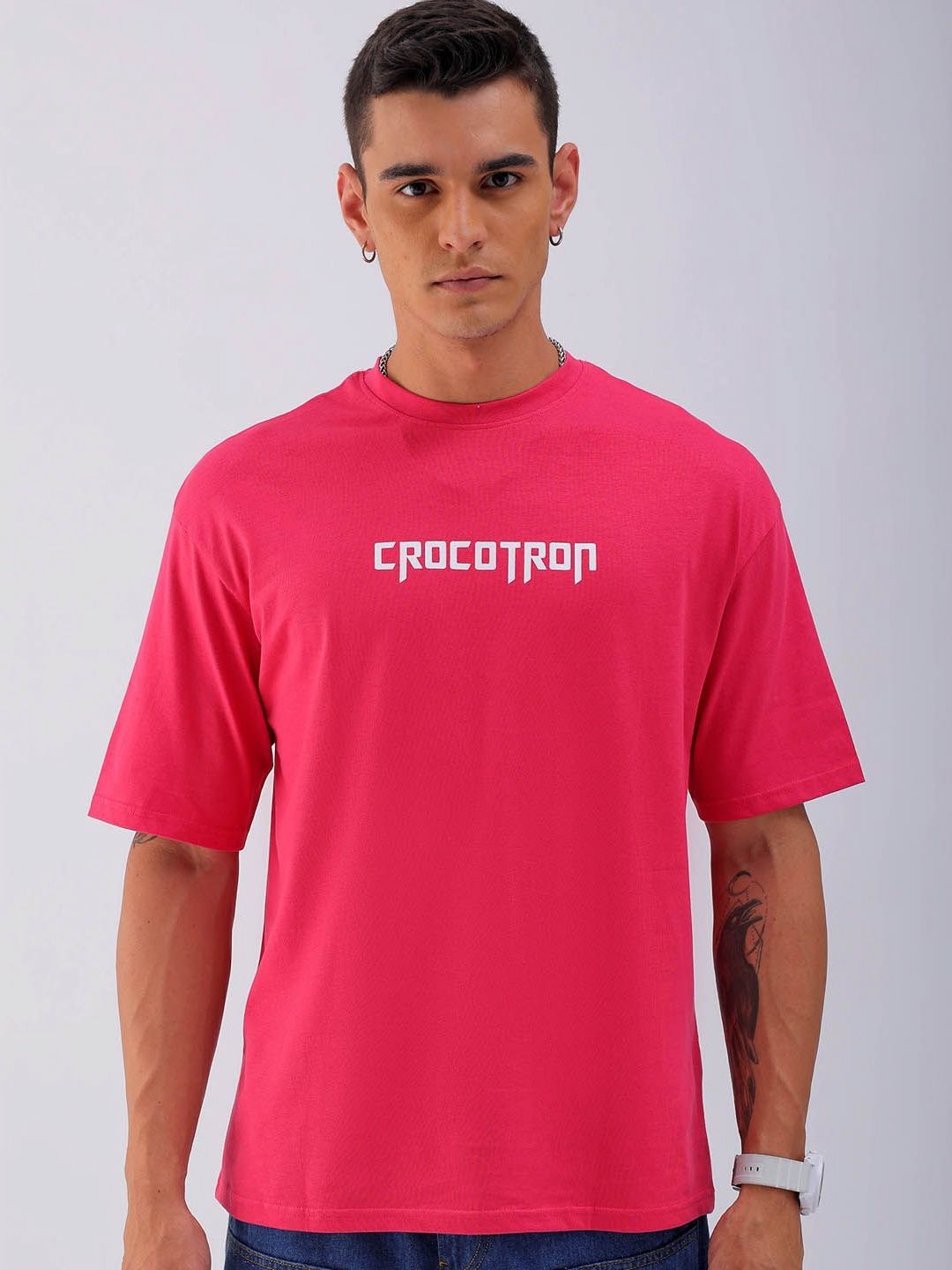 The Indian Garage Co Men Graphic Printed Round Neck Pure Cotton Relaxed Fit T-shirt
