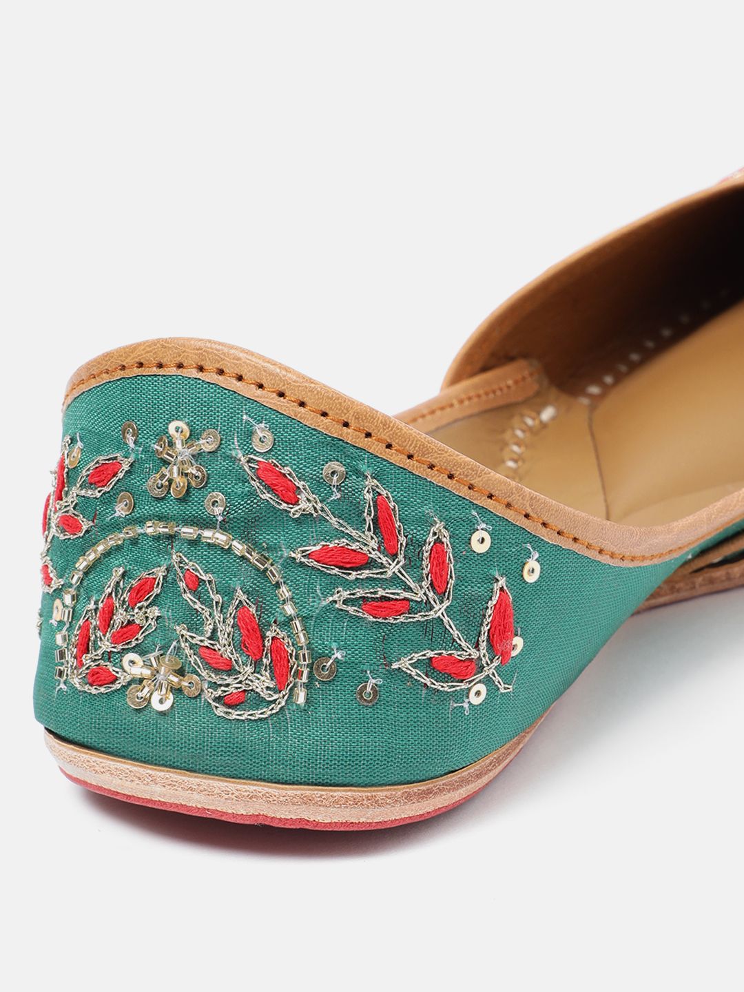 House of Pataudi Floral Embroidered Mojaris