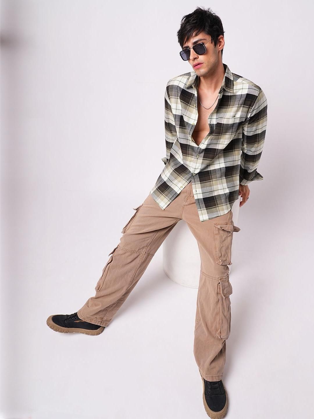 VASTRADO Men Classic Slim Fit Checked Casual Shirt