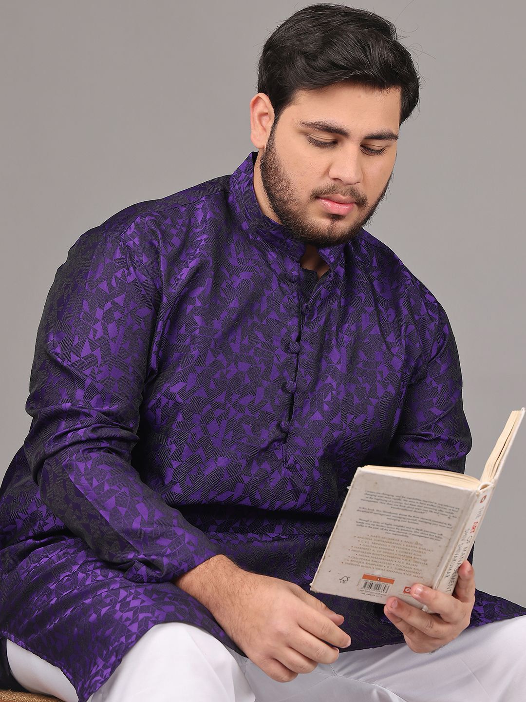 SOJANYA PLUS Plus Size Lelaki Rekaan Tenun Geometrik Kurta Lurus Dengan Piyama