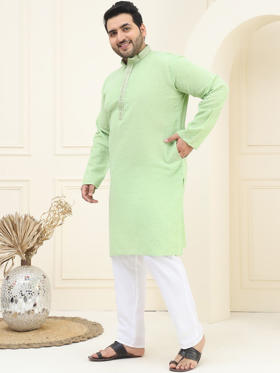 SOJANYA PLUS Woven Design Mandarin Collar Pure Cotton Straight Kurta with Pyjamas