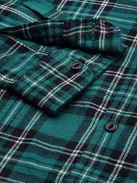 THE BEAR HOUSE Men Green & Black Slim Fit Checked Flannel Cotton Casual Shirt