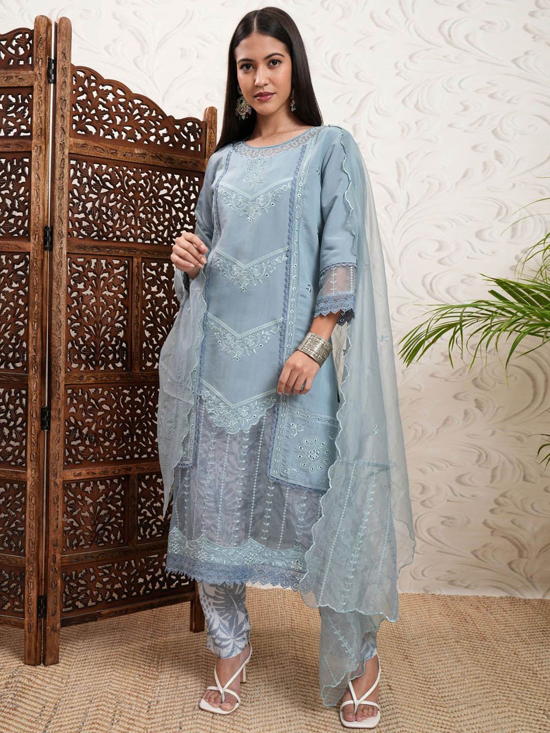 Vishudh Grey Floral Embroidered Round Neck Straight Kurta & Trousers With Dupatta