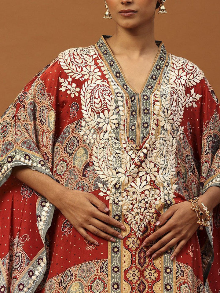 Rumah Chikankari Wanita Rust Crepe Chikankari Sulam Kaftan