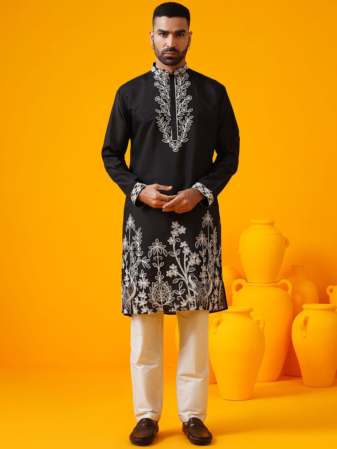 SOJANYA LUXE Kolar Mandarin Sulam Bunga Kurta Lurus