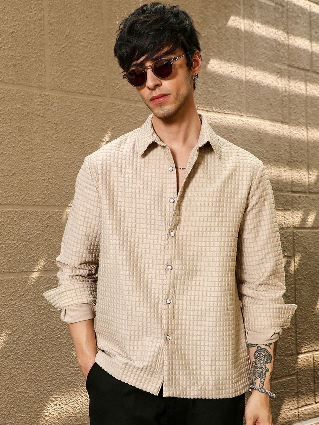 Campus Sutra Men Comfort Opaque Casual Shirt
