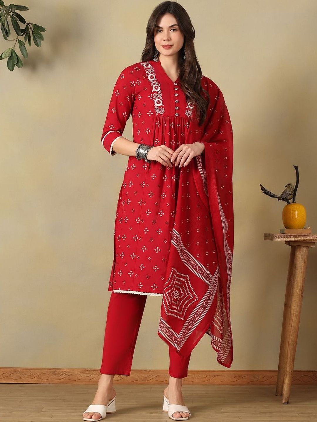 Mamicha Women Ethnic Motifs Printed Regular Pure Cotton Kurta with Trousers & With Dupatta