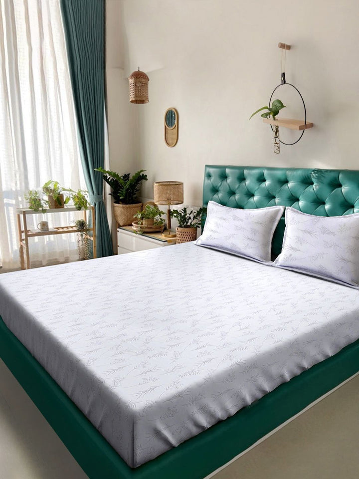 Klotthe White Floral 400 TC Pure Cotton Super King Double Bedsheet dalam Pembungkusan Lipat Buku