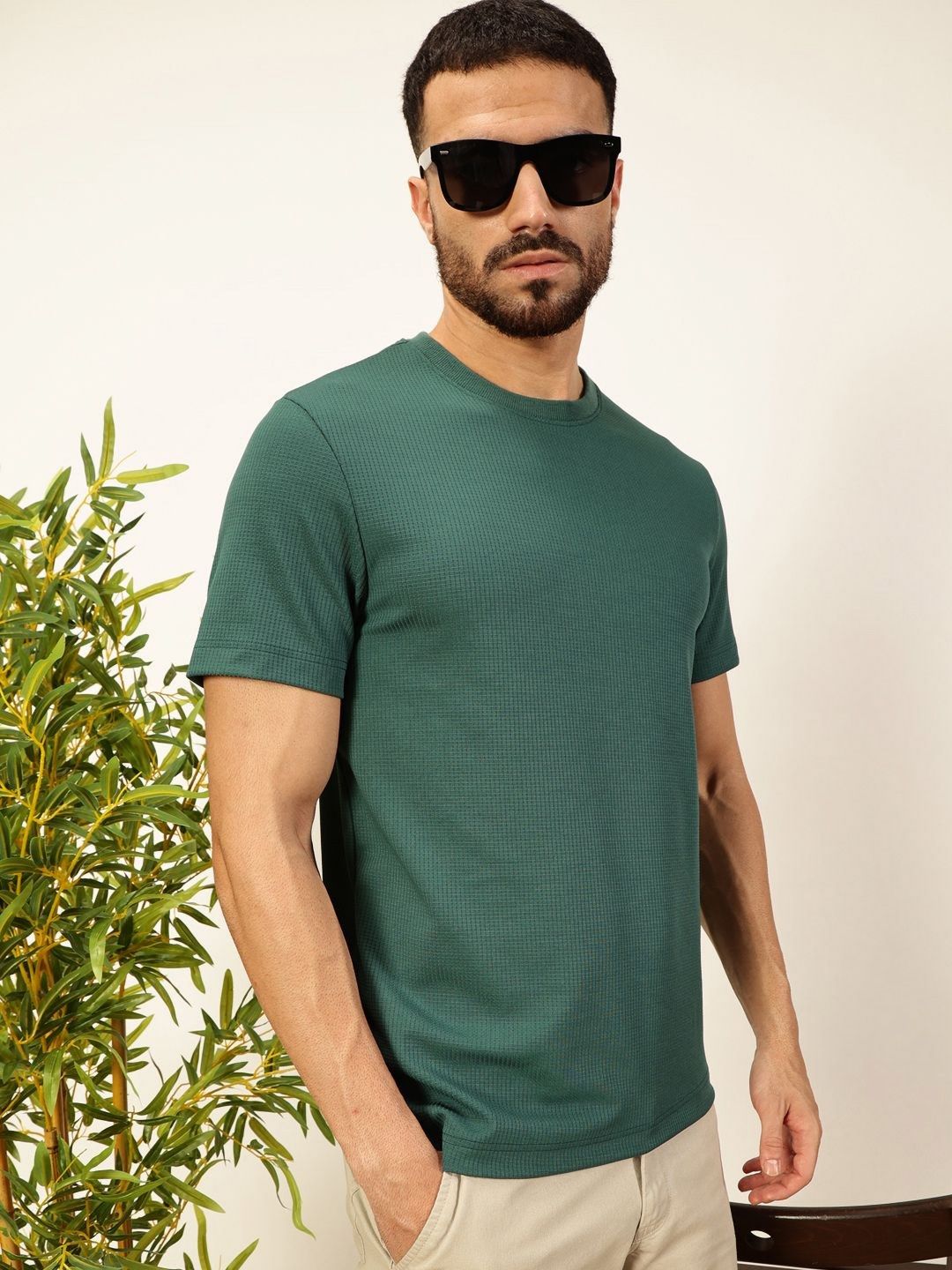 Thomas Scott Men Anti Odour Solid Round Neck T-Shirt