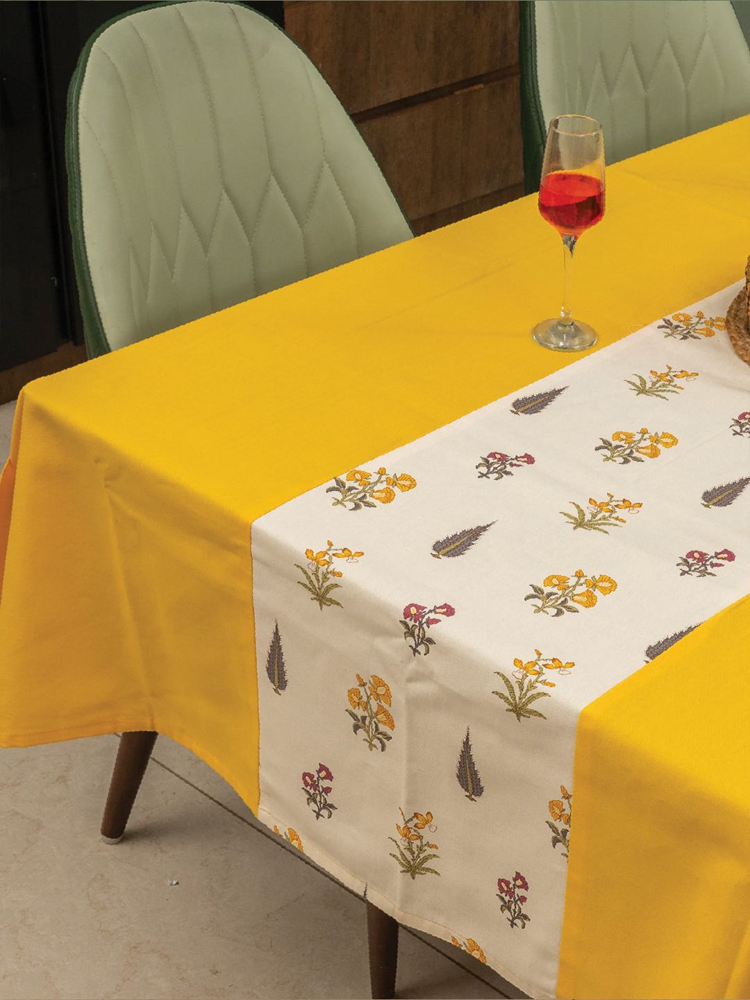 URBAN SPACE Yellow Floral Anti-Slip Cotton 4-Seater Table Cover