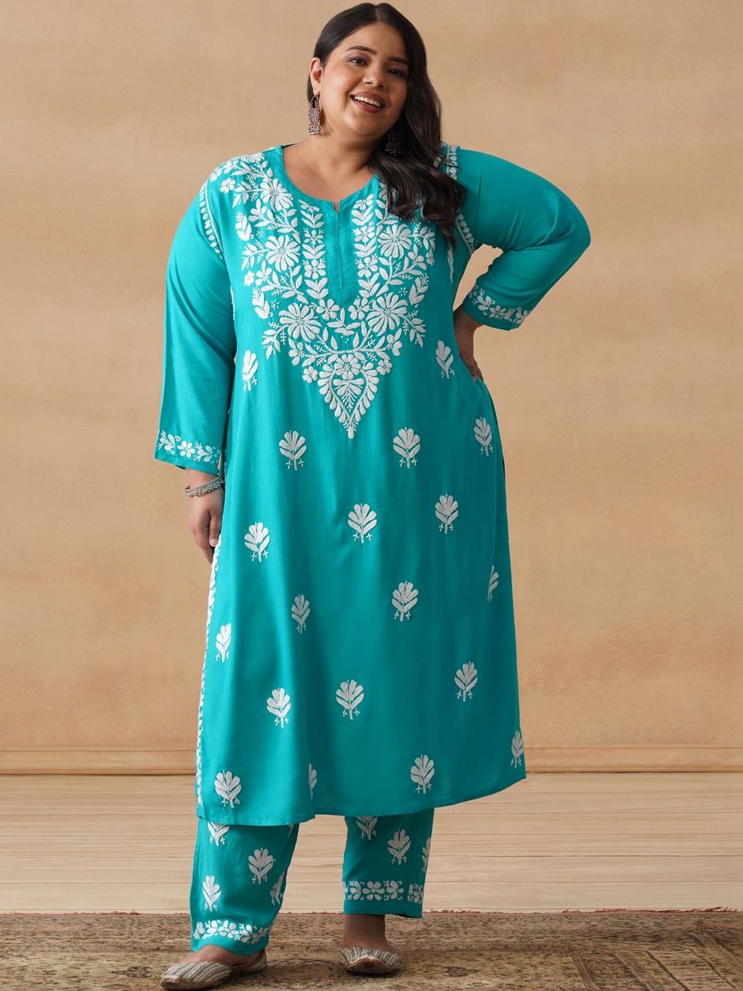 House of Chikankari Women Solid Green 2 Pieces Regular Kurta with Trousers Set