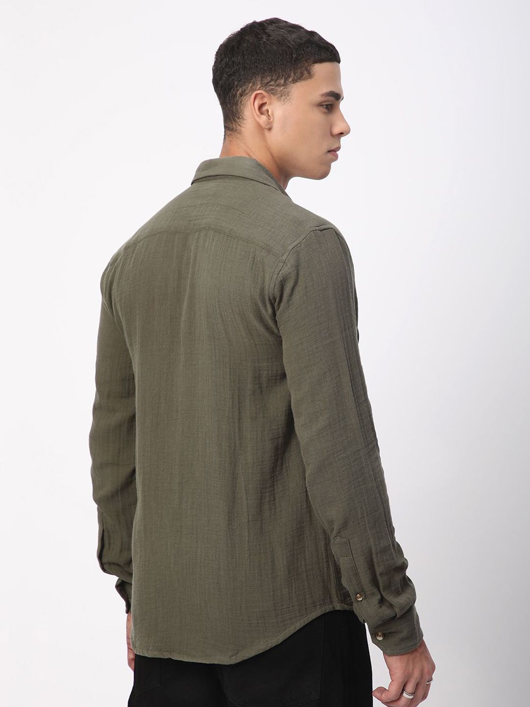 VASTRADO Men Classic Fit Spread Collar Solid Cotton Casual Shirt