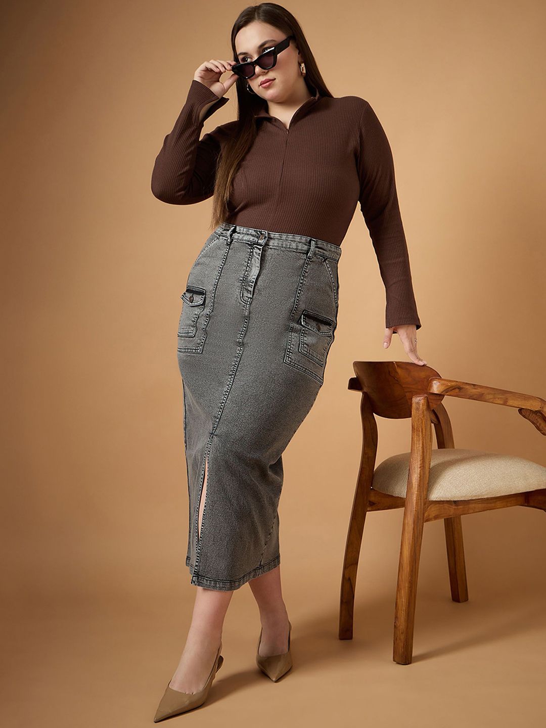 SASSAFRAS Curve Denim Front Slit Midi Skirt
