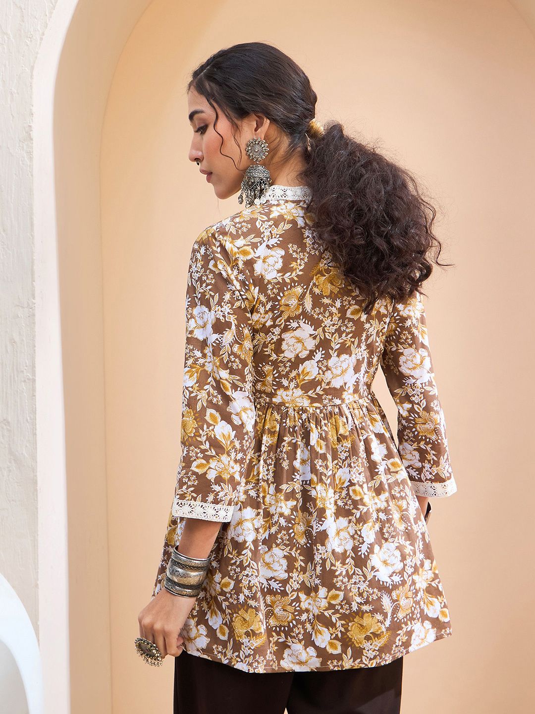 Shae by SASSAFRAS Floral Printed V-Neck Gotta Patti Pure Cotton Gotta Patti Angrakha Kurti
