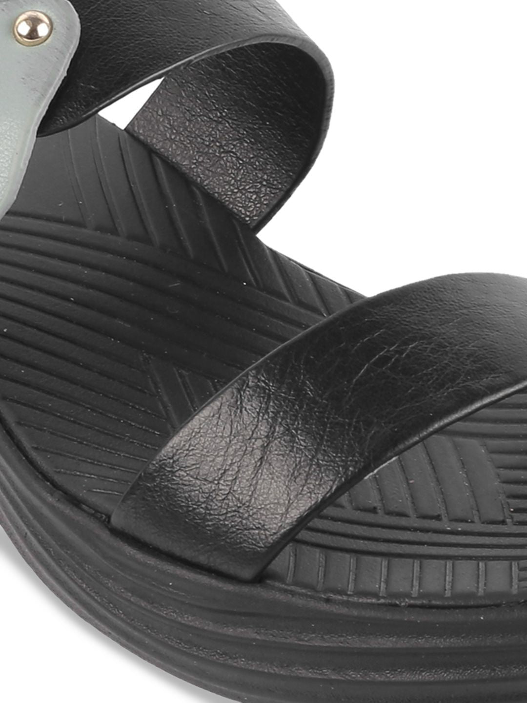 Metro Women Wedge Sandals