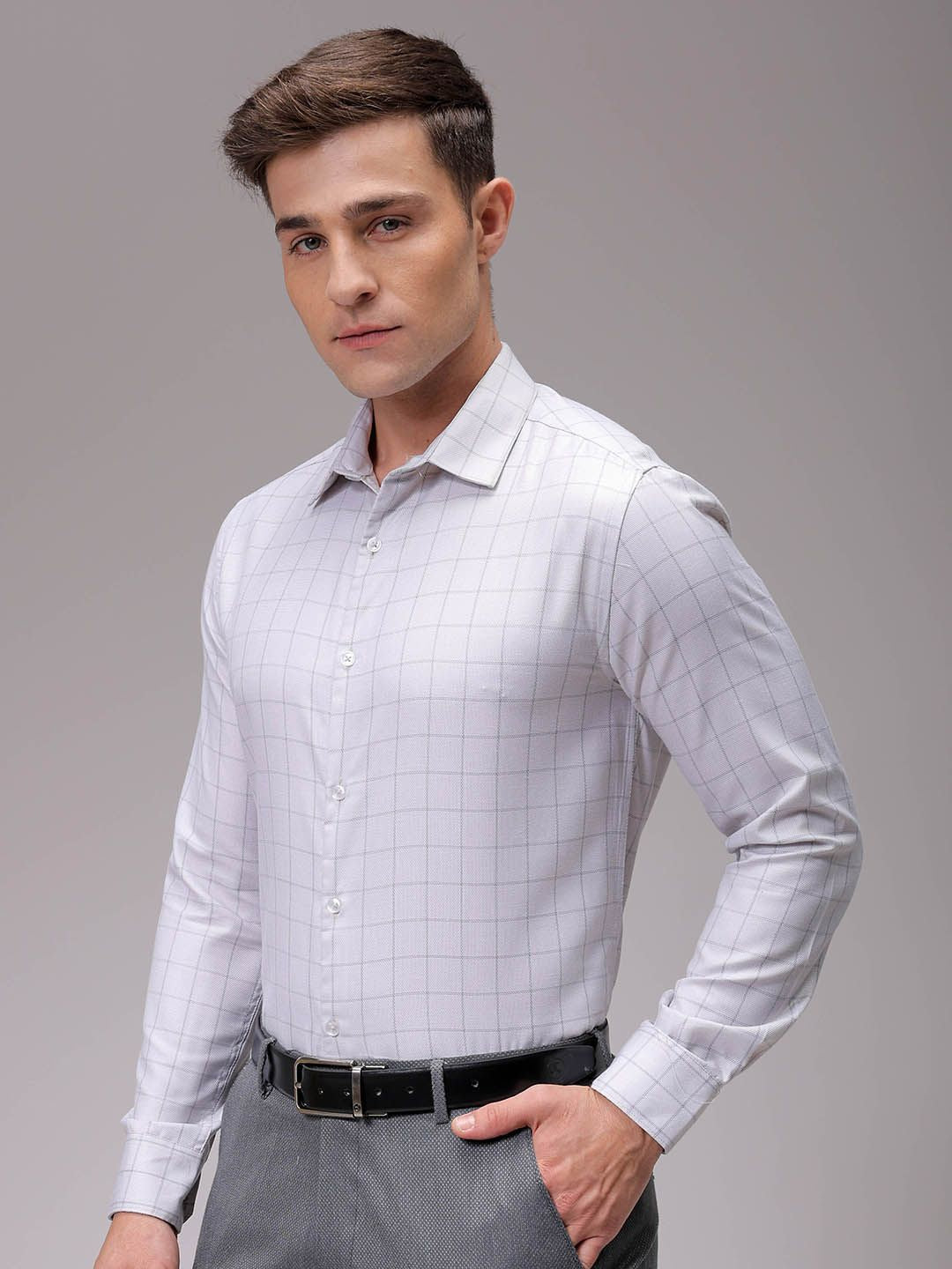 The Indian Garage Co. X Luxe Men Slim Fit Opaque Checked Formal Shirt