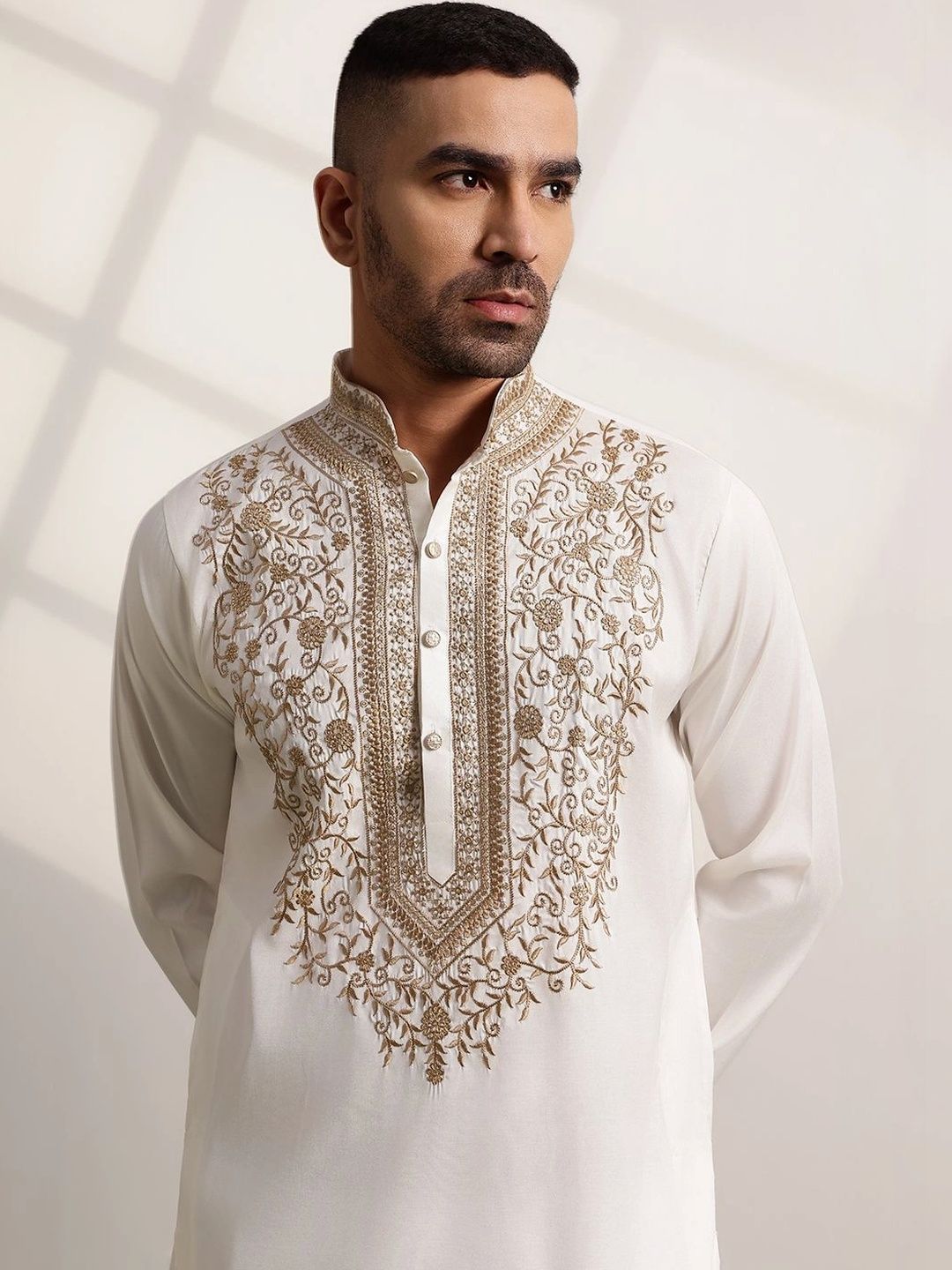 Anouk Men Ethnic Motifs Embroidered Thread Work Kurta