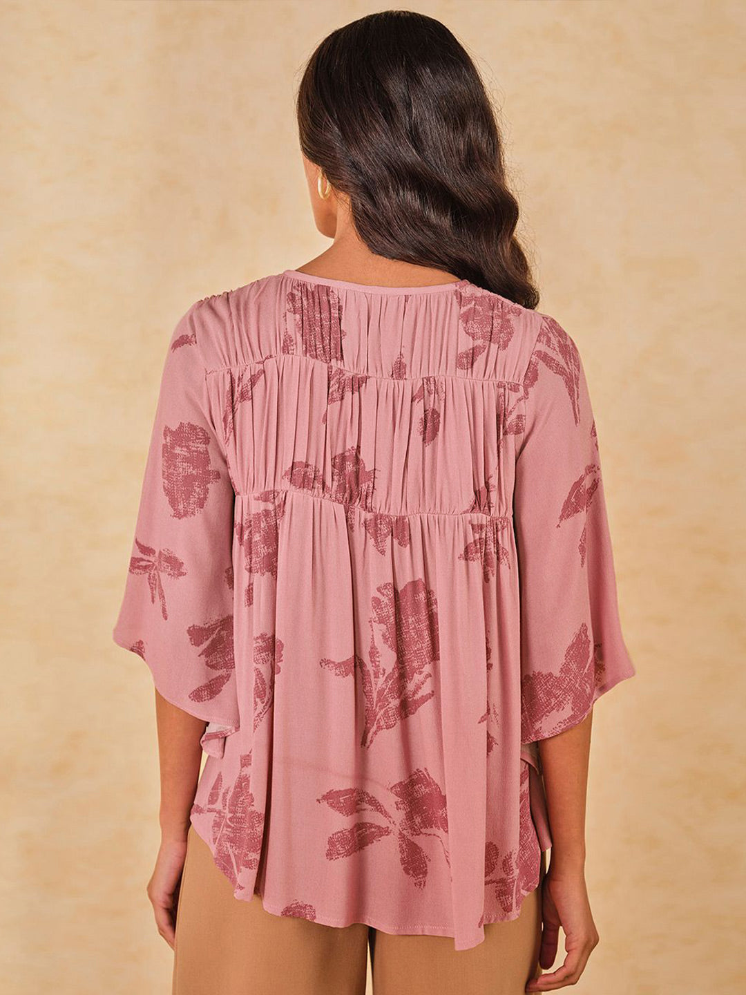 AND Print Tie-Up Neck Kimono Sleeve Top