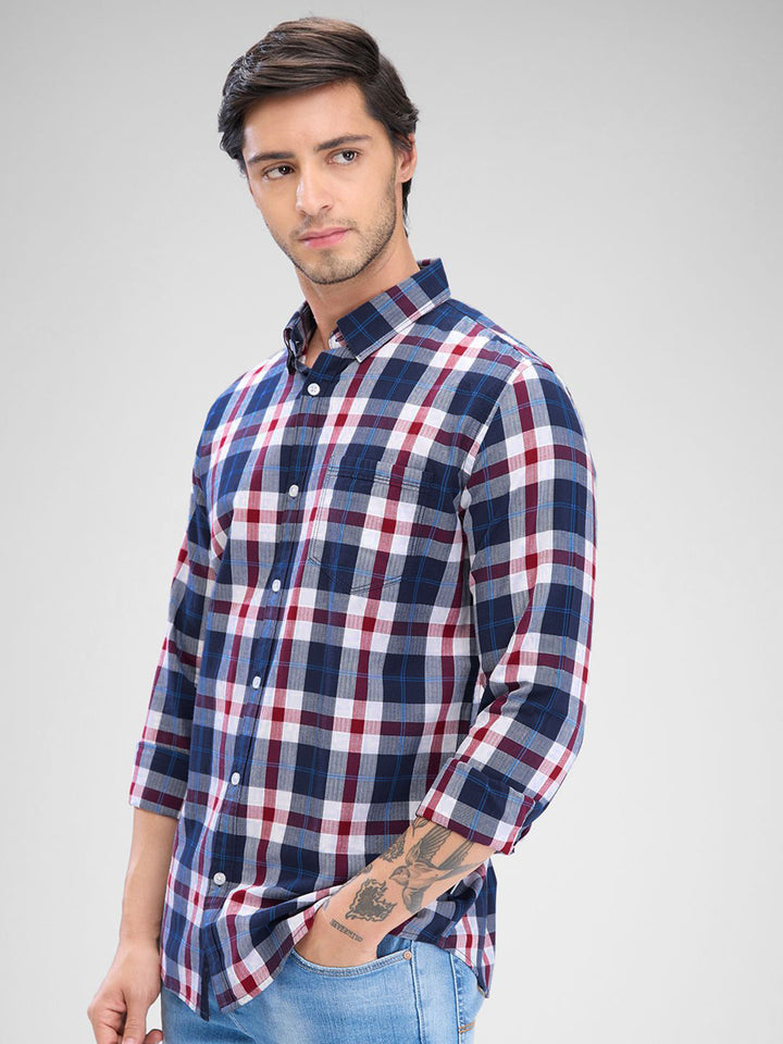 SPYKAR Pure Cotton Slim Fit Opaque Checked Spread Collar Casual Shirt